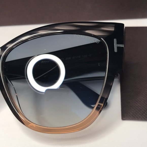 Tom Ford Women's Anoushka Oversized Butterfly Sunglasses FT0371 - Picture 11 of 16